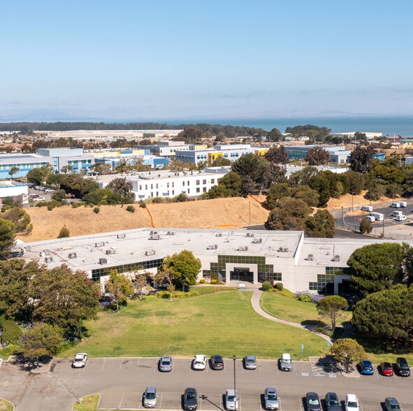 3043-3053 Research Dr, Richmond, CA for sale - Building Photo - Image 2 of 14