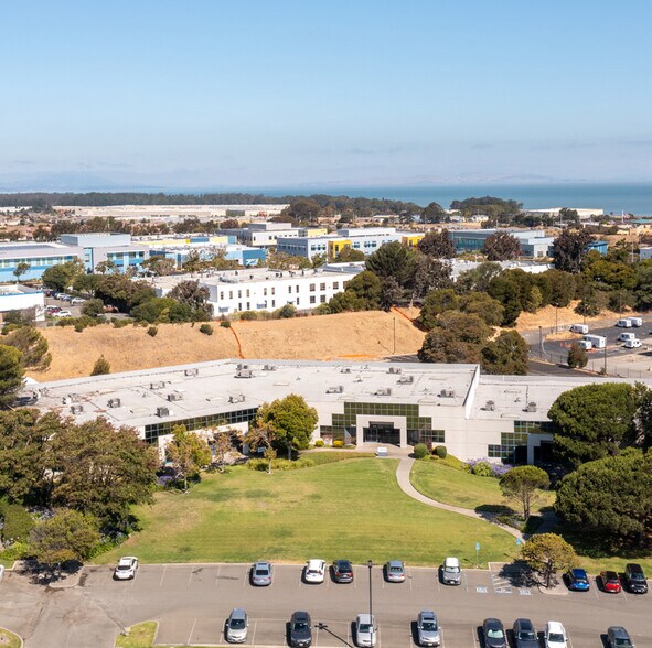 3043-3053 Research Dr, Richmond, CA à vendre - Photo du bâtiment - Image 2 de 14