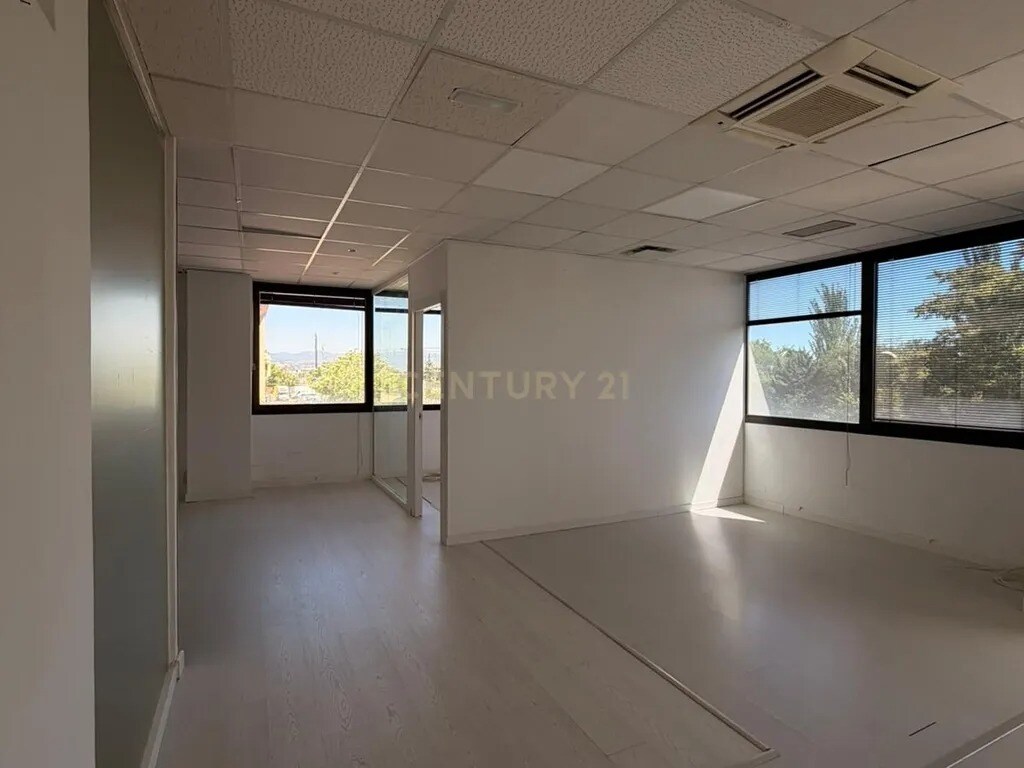 Office in Las Rozas de Madrid, Madrid for lease Interior Photo- Image 1 of 12
