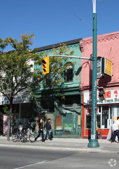 373 Spadina Ave, Toronto, ON à vendre - Photo principale - Image 1 de 1