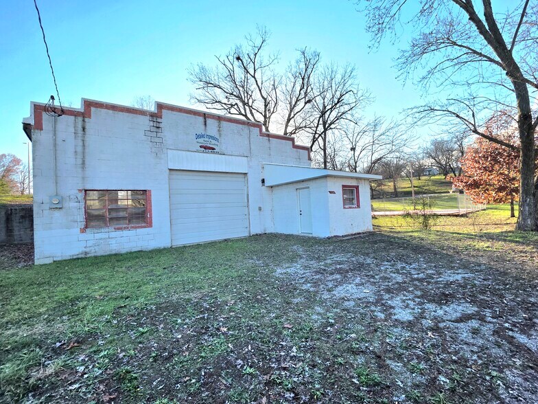 520 E Main St, Houston, MO à vendre - Photo principale - Image 1 de 9