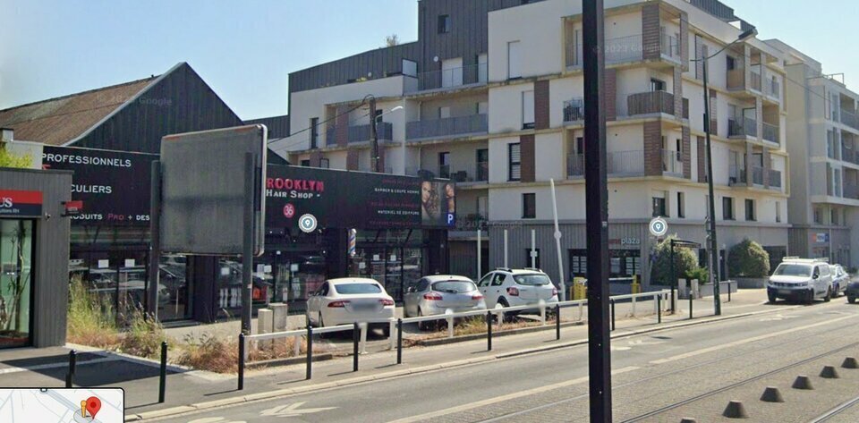 Commerce de détail dans Nantes à louer - Photo du bâtiment - Image 2 de 7