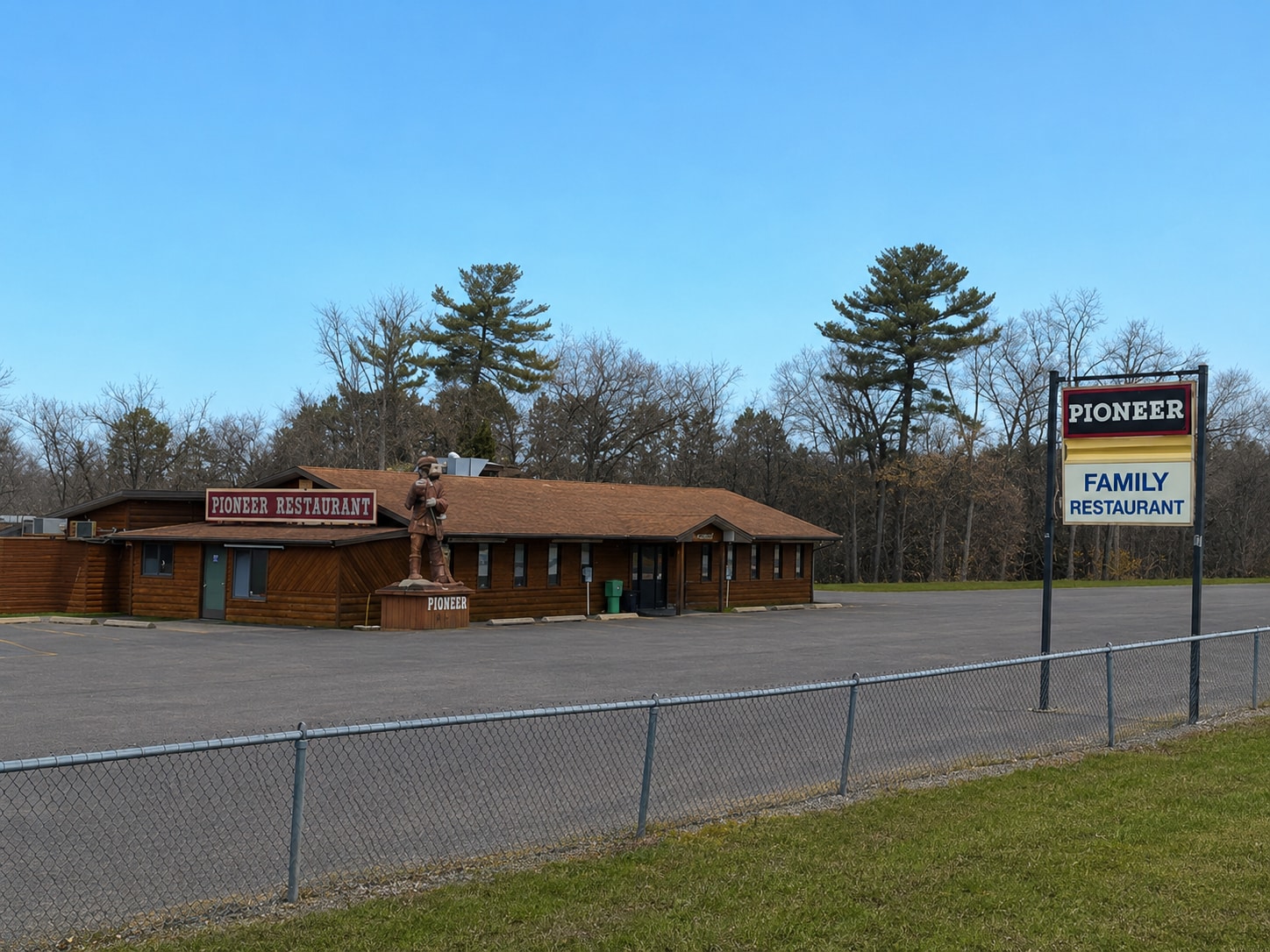 244 N Pioneer Park Rd, Westfield, WI for lease Primary Photo- Image 1 of 25