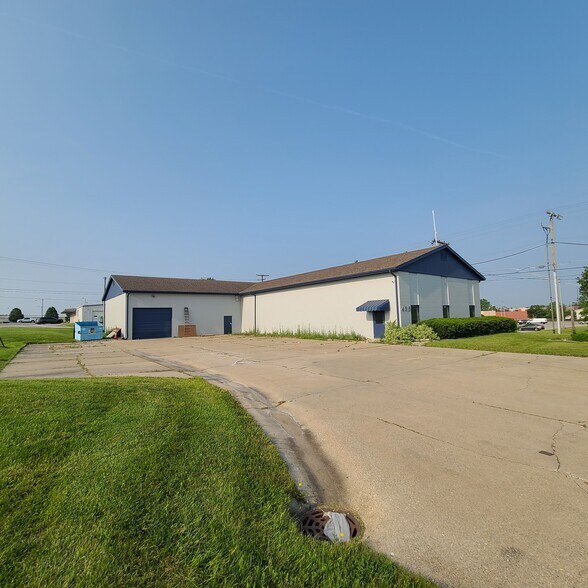 433 Council Dr, Fort Wayne, IN à louer - Photo du bâtiment - Image 2 de 11