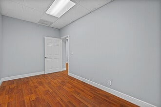 108 SW Monterey Rd, Stuart, FL for lease Interior Photo- Image 1 of 10