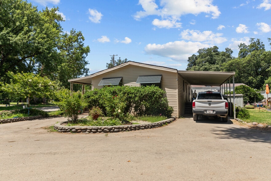 24680 Hidden Harbor Dr, Los Molinos, CA for sale - Building Photo - Image 2 of 15