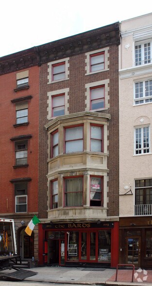 2013 Walnut St, Philadelphia, PA à louer - Photo du bâtiment - Image 1 de 4