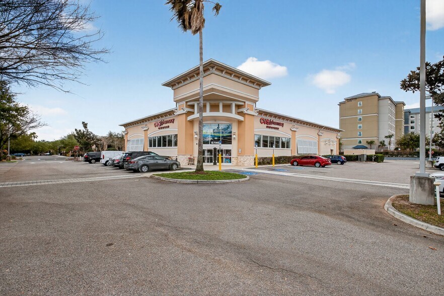 6790 Central Florida Pky, Orlando, FL à vendre - Photo du bâtiment - Image 3 de 8