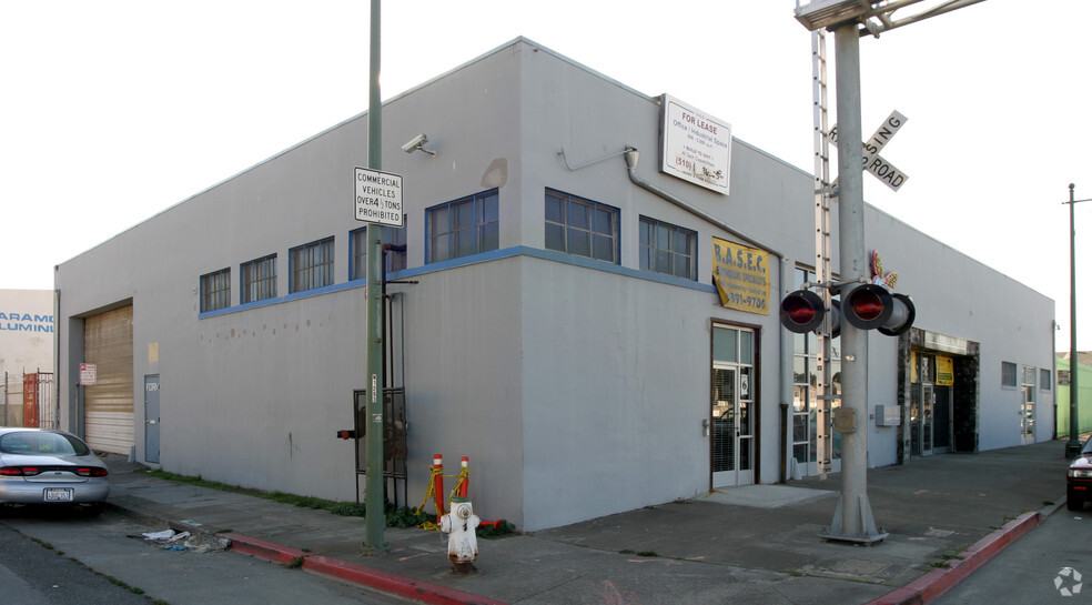 1724 Mandela Pky, Oakland, CA for lease - Building Photo - Image 3 of 4