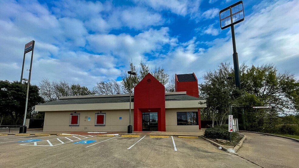 691 W Us Highway 84, Fairfield, TX à vendre - Photo du bâtiment - Image 1 de 2
