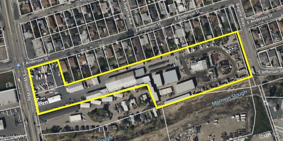 1016 S Wilson Way, Stockton, CA à louer - Photo principale - Image 1 de 15