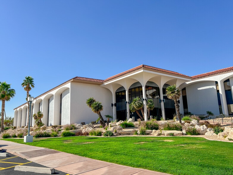 17220 N Boswell Blvd, Sun City, AZ for sale - Building Photo - Image 3 of 10