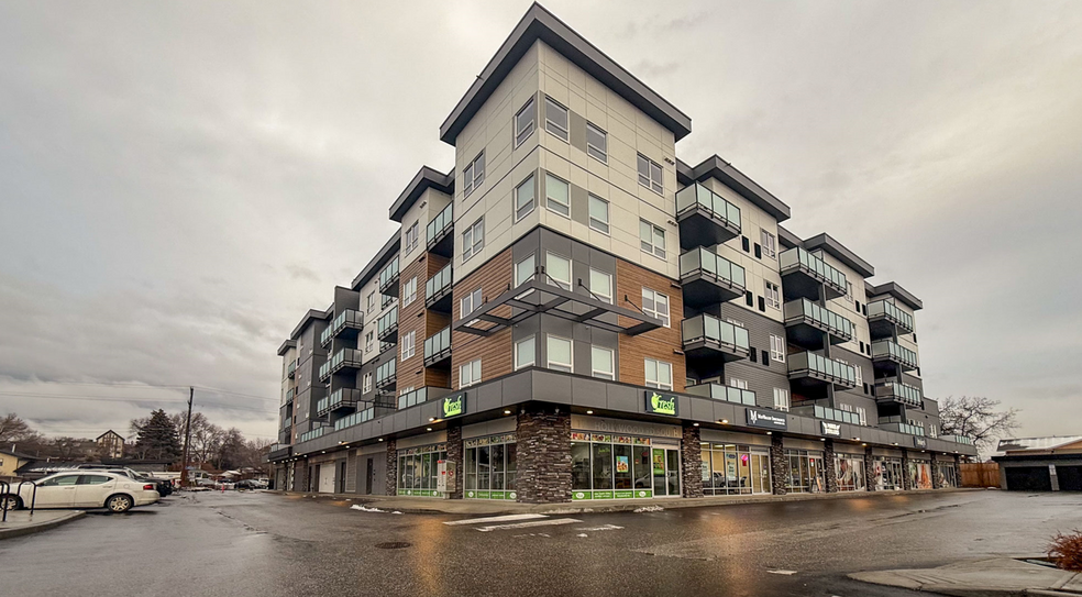 191 Hollywood Rd S, Kelowna, BC for lease - Primary Photo - Image 1 of 1