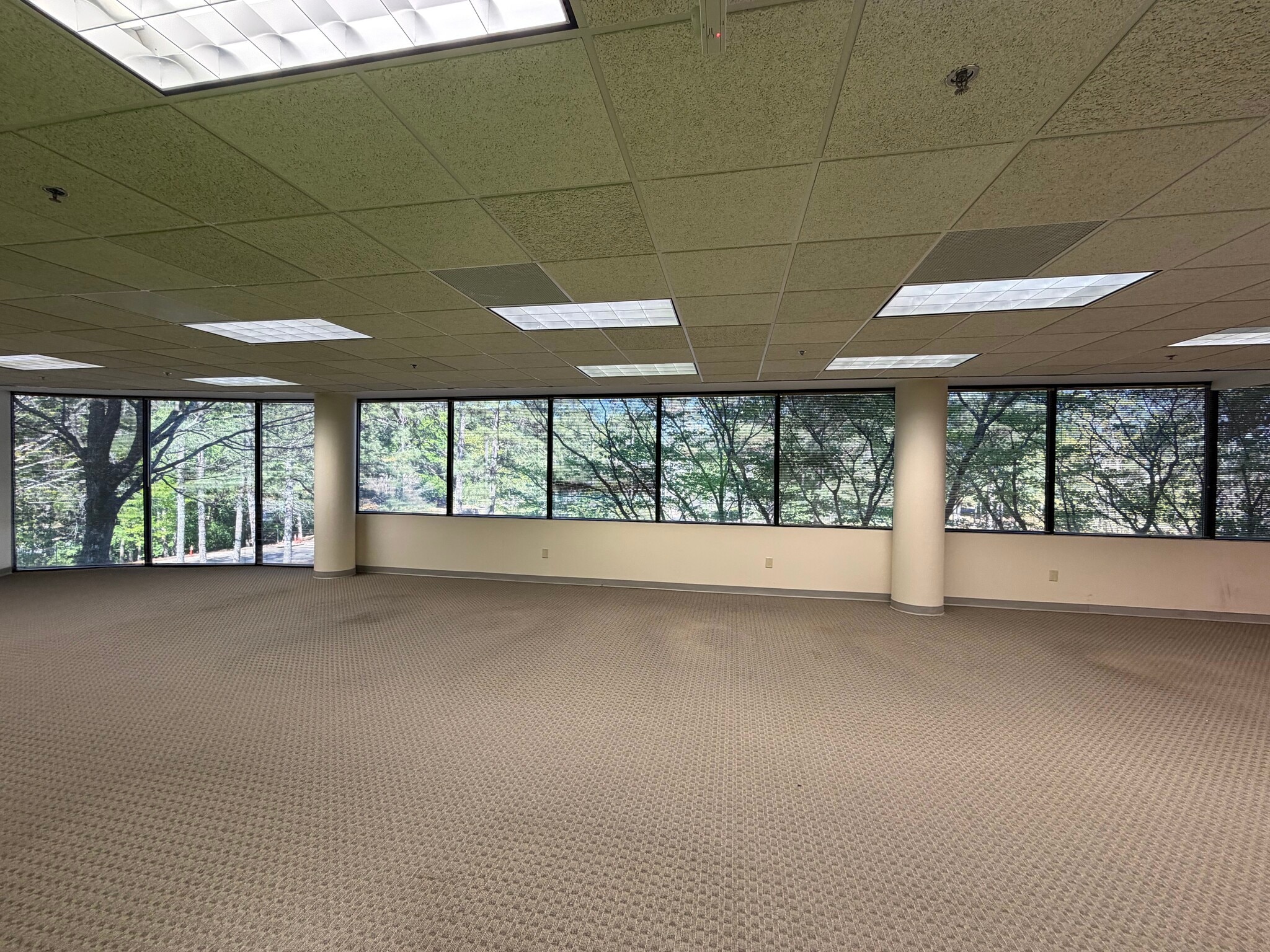 1080 Holcomb Bridge Rd, Roswell, GA for lease Interior Photo- Image 1 of 4