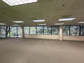 1080 Holcomb Bridge Rd, Roswell, GA for lease Interior Photo- Image 1 of 4