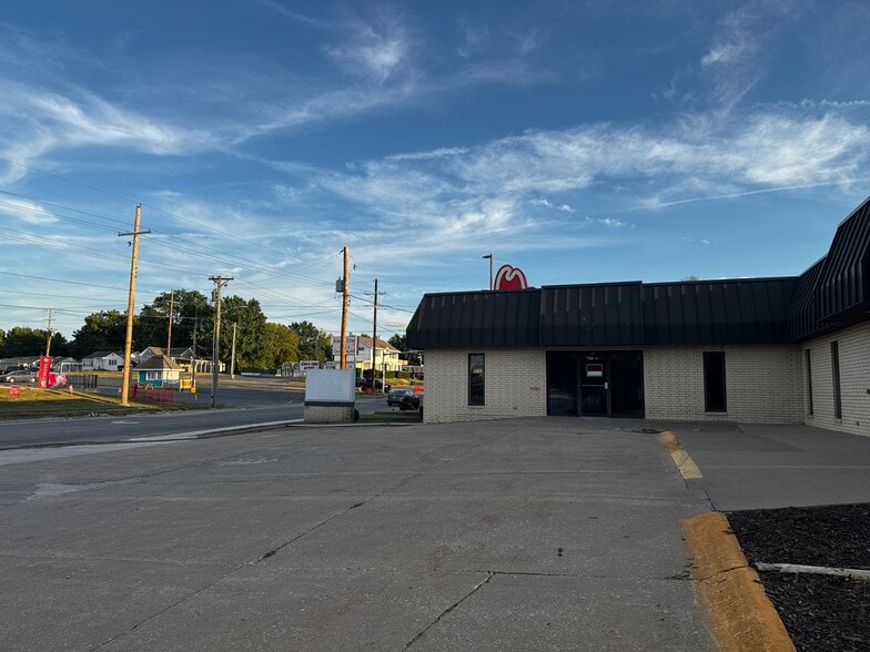506 N Maguire St, Warrensburg, MO à louer - Photo du bâtiment - Image 3 de 27