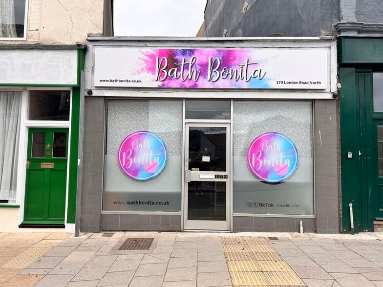 179 London Rd N, Lowestoft for sale - Building Photo - Image 1 of 4