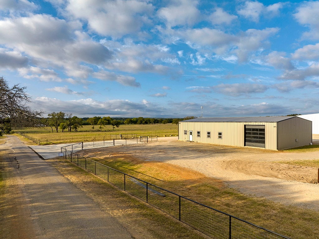 241 Miracle Mile, Stonewall, TX for lease Primary Photo- Image 1 of 9