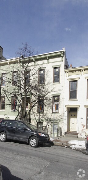 295 Hamilton St, Albany, NY à vendre - Photo du bâtiment - Image 2 de 2