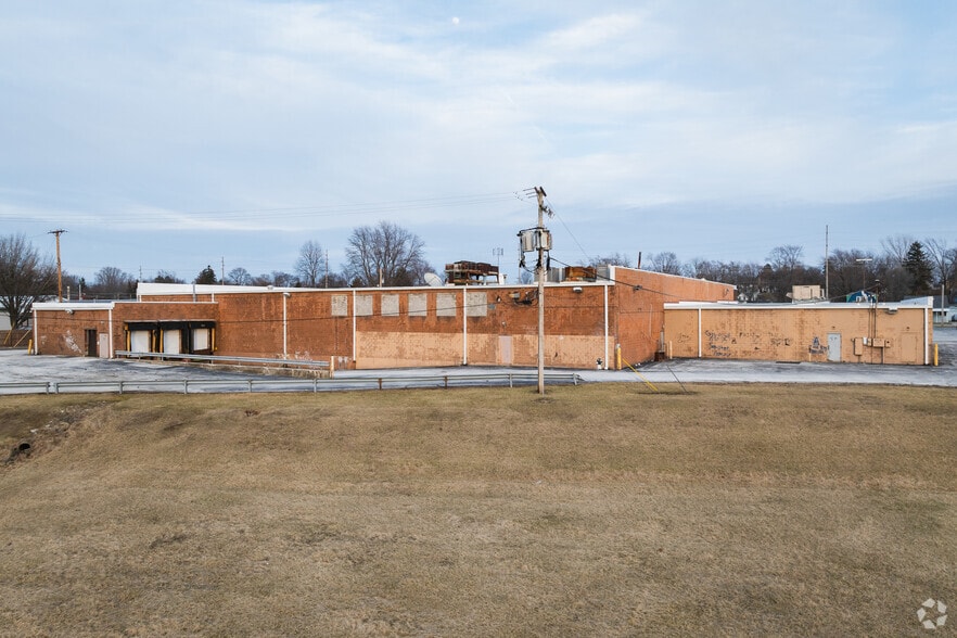 134-146 S 5th St, Fremont, OH for lease - Building Photo - Image 3 of 5