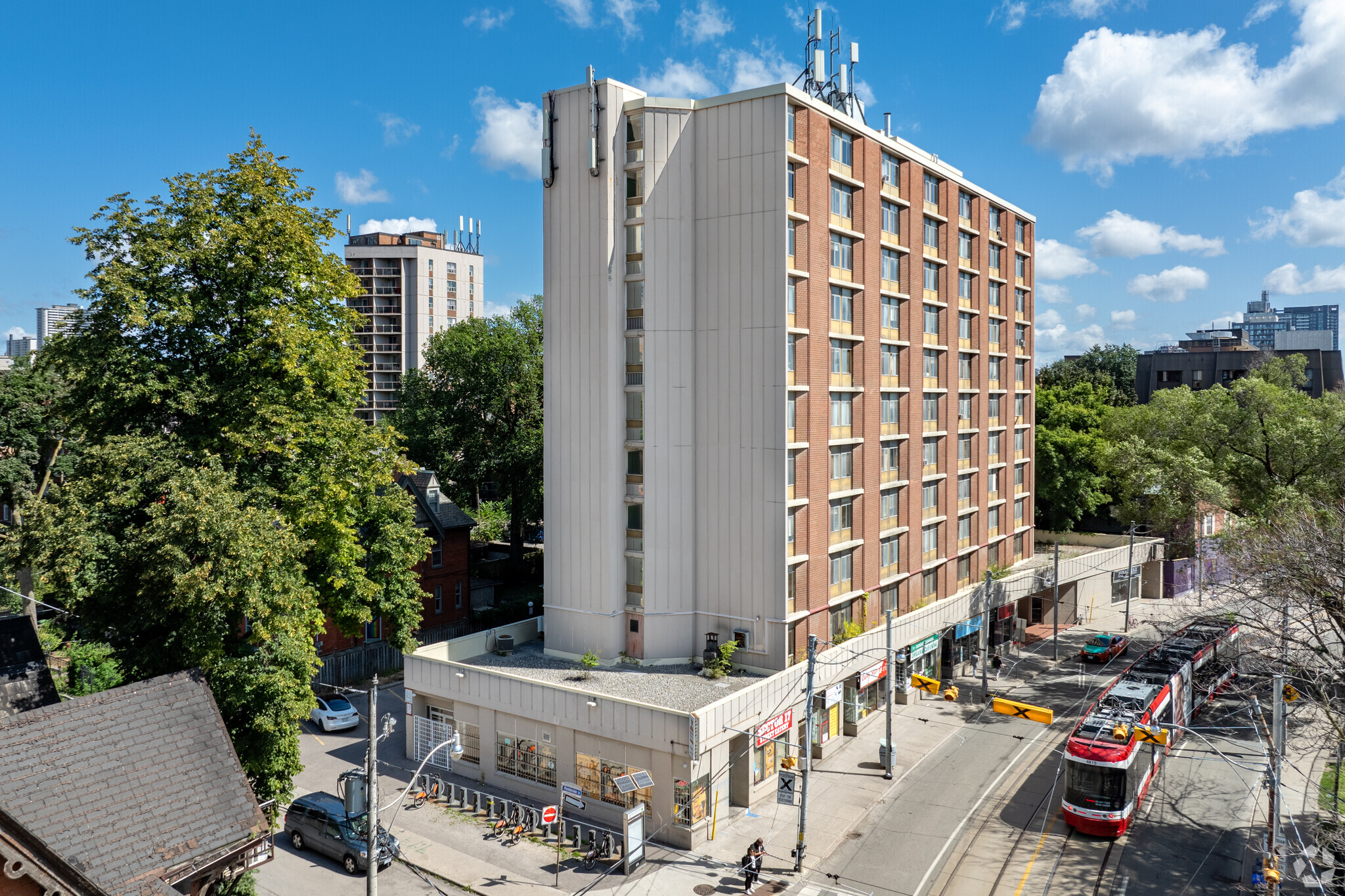 280 Dundas St E, Toronto, ON for sale Primary Photo- Image 1 of 1