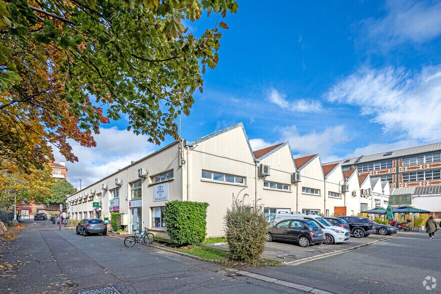 47 Avenue De L'Europe, Courbevoie à louer - Photo du bâtiment - Image 3 de 5