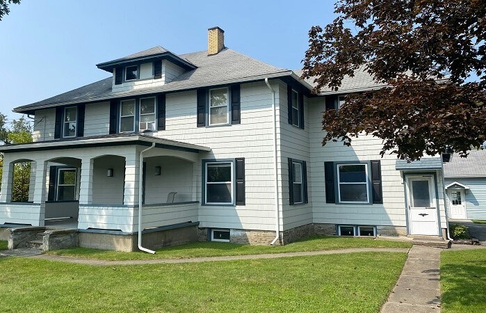 95 Hibbard Rd, Big Flats, NY à louer - Photo du bâtiment - Image 2 de 2