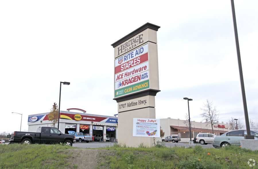 1699-1725 Airline Hwy, Hollister, CA for lease - Building Photo - Image 3 of 5