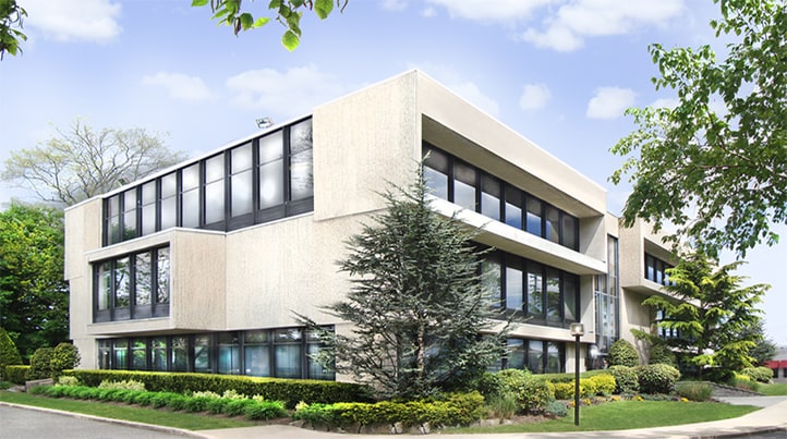 100 Broadhollow Rd, Farmingdale, NY for lease - Building Photo - Image 2 of 13