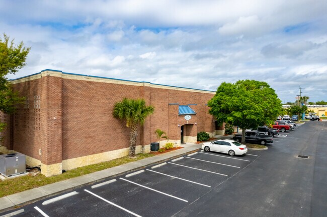 Plus de détails pour 115 Alma Blvd, Merritt Island, FL - Bureau à louer
