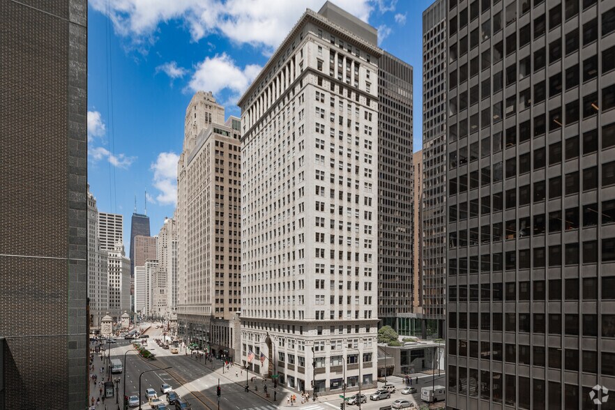 307 N Michigan Ave, Chicago, IL à louer - Photo principale - Image 1 de 17