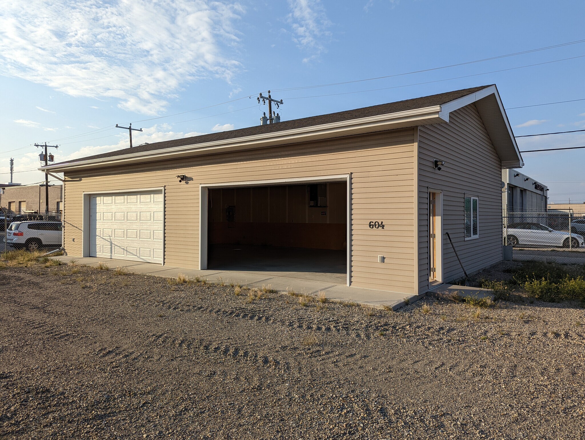 604 35 Ave NE, Calgary, AB à vendre Photo du bâtiment- Image 1 de 1
