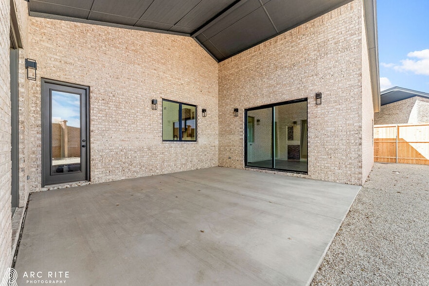 2303 Toledo-4509 22nd Pl, Lubbock, TX for sale - Building Photo - Image 2 of 19