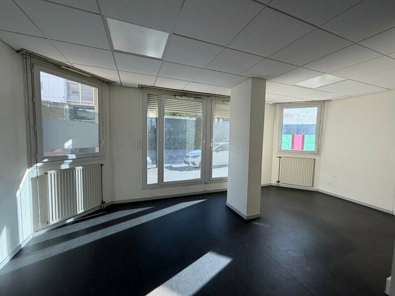210 Bis Cours Emile Zola, Villeurbanne à louer - Photo intérieure - Image 3 de 11