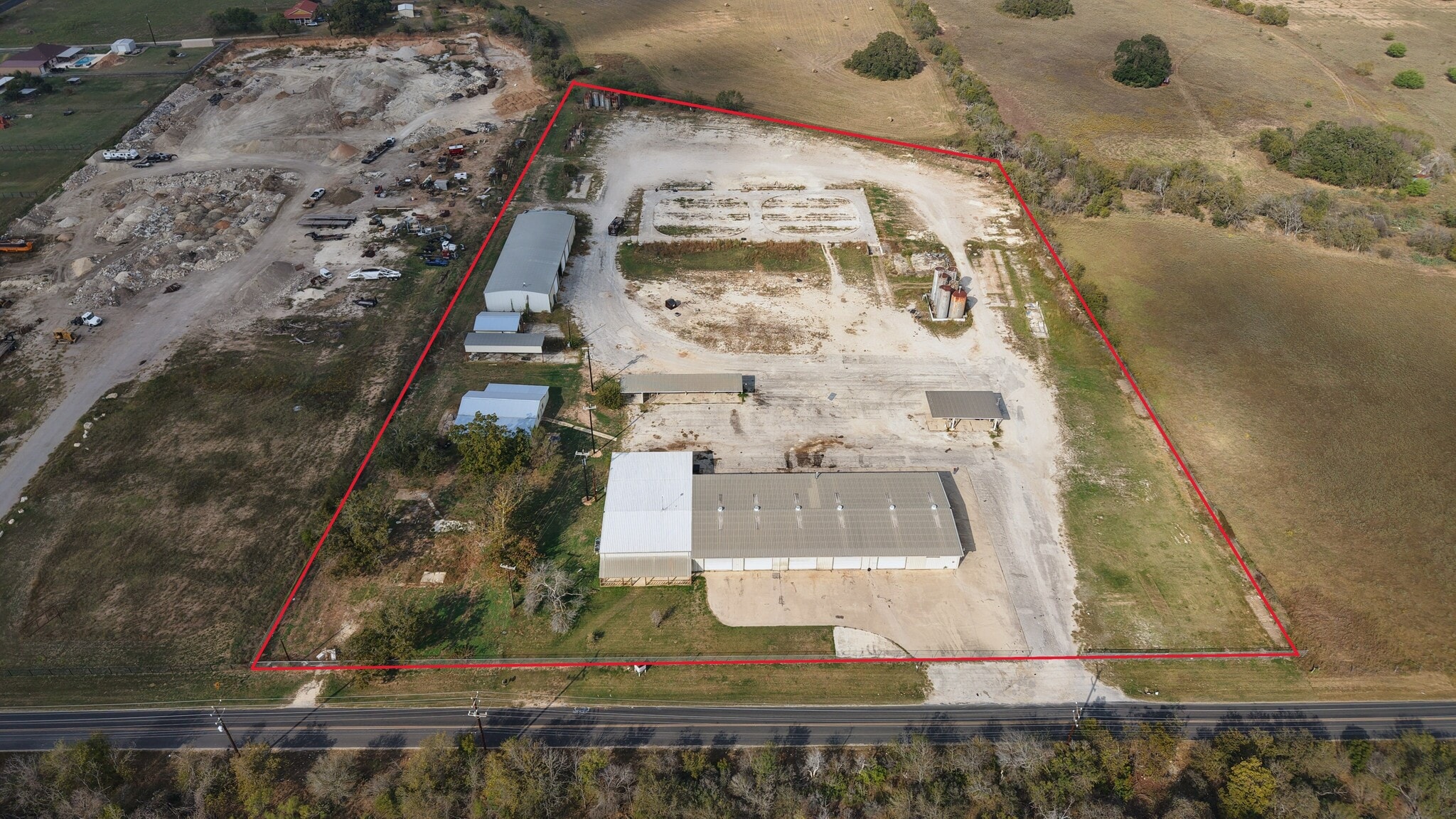 14685 Old Frio City Rd, Lytle, TX for lease Primary Photo- Image 1 of 12