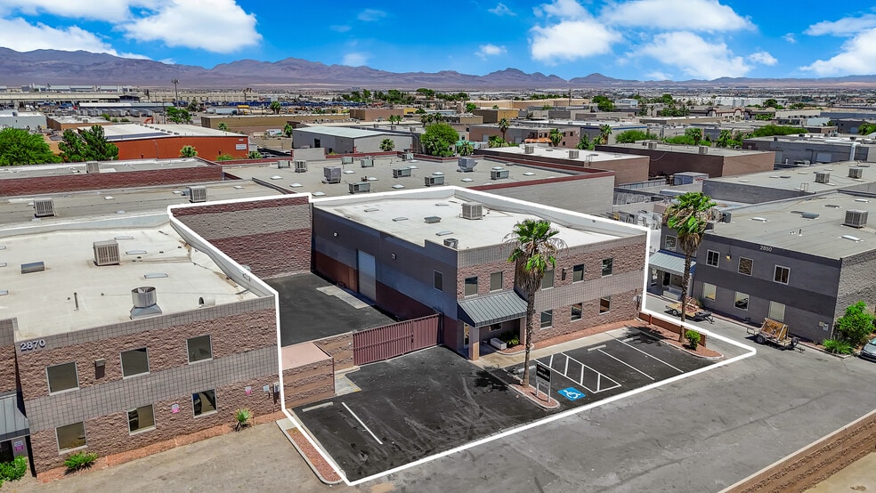 2860 N Commerce St, North Las Vegas, NV for lease - Building Photo - Image 2 of 5