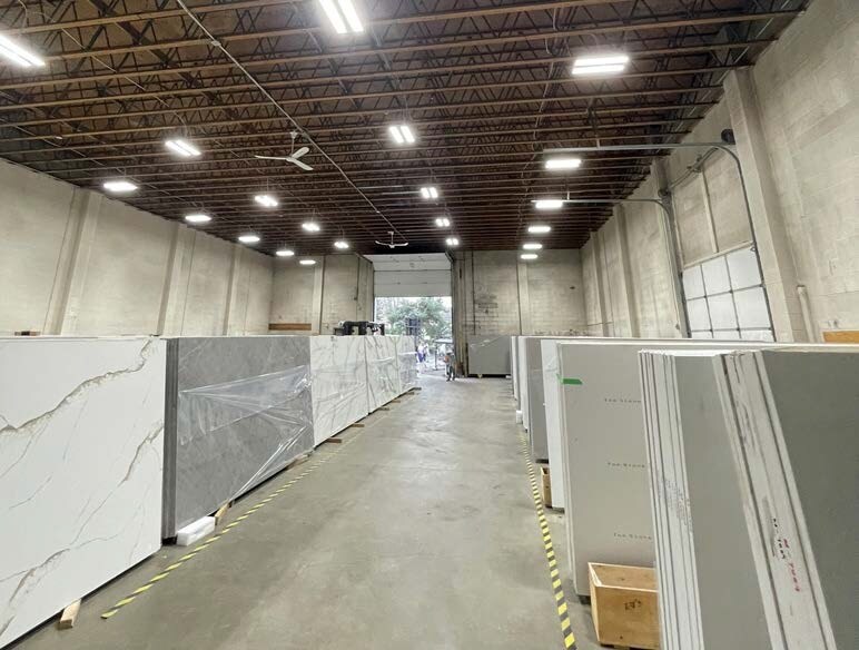 12460 Vickers Way, Richmond, BC à louer - Photo du bâtiment - Image 2 de 7