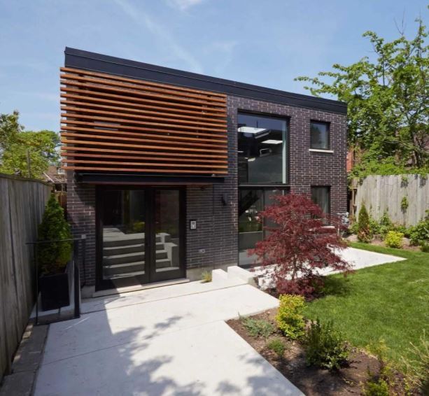 166 Clinton St, Toronto, ON à vendre Photo du bâtiment- Image 1 de 1