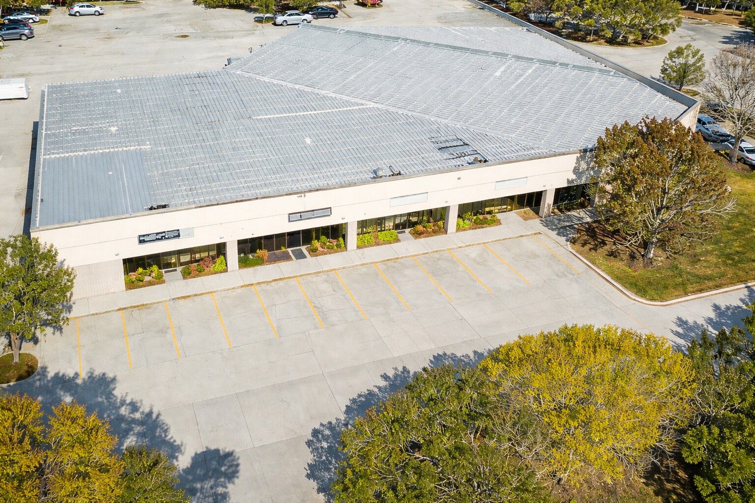 418-544 Interstate Ct, Sarasota, FL à louer Photo principale- Image 1 de 9