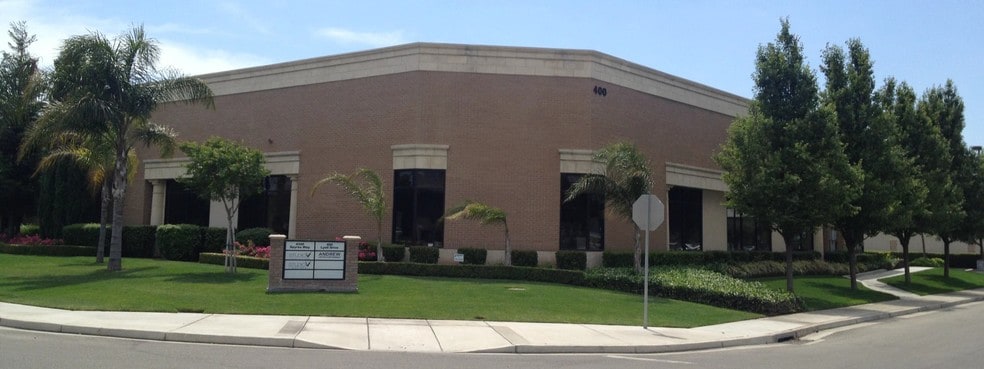 400 Lyell Dr, Modesto, CA à louer - Photo du bâtiment - Image 2 de 3