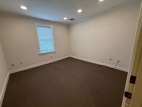 2011 State St, East Petersburg, PA for lease Interior Photo- Image 2 of 2