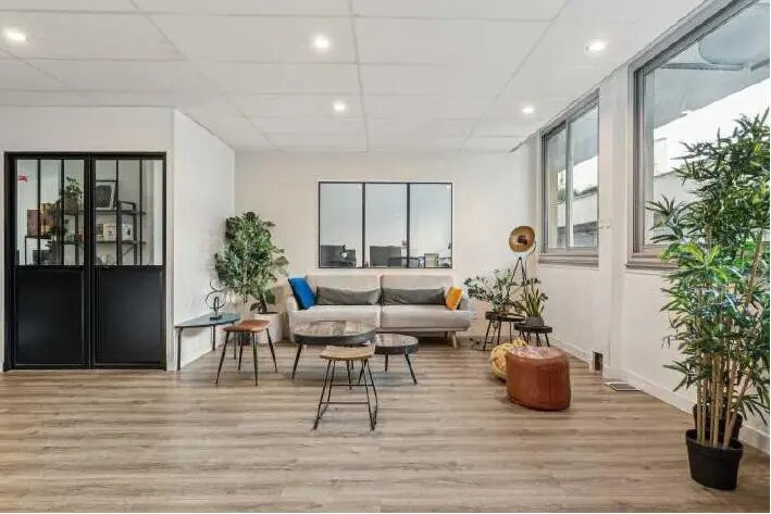 22 Avenue De Saint-Ouen, Paris for lease Building Photo- Image 1 of 17