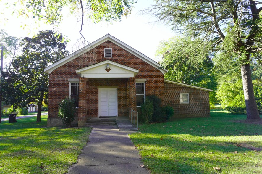 2111 Main st, Comer, GA for sale - Building Photo - Image 1 of 7