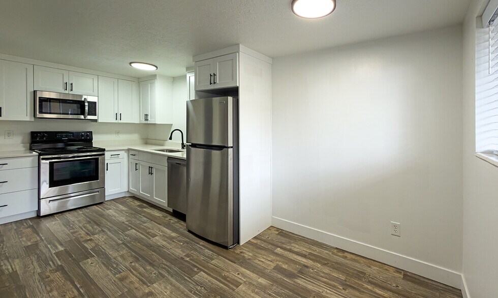 1184 W 4400 S, Riverdale, UT à vendre - Photo du bâtiment - Image 2 de 8