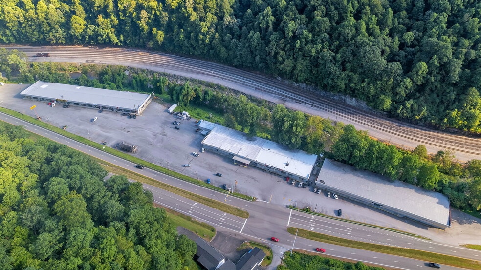 1036 Anchorage Cir, Vansant, VA à vendre - Photo du bâtiment - Image 3 de 24