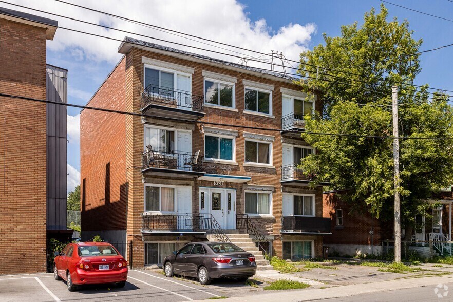 825 14e Av, Montréal, QC for sale - Primary Photo - Image 1 of 1