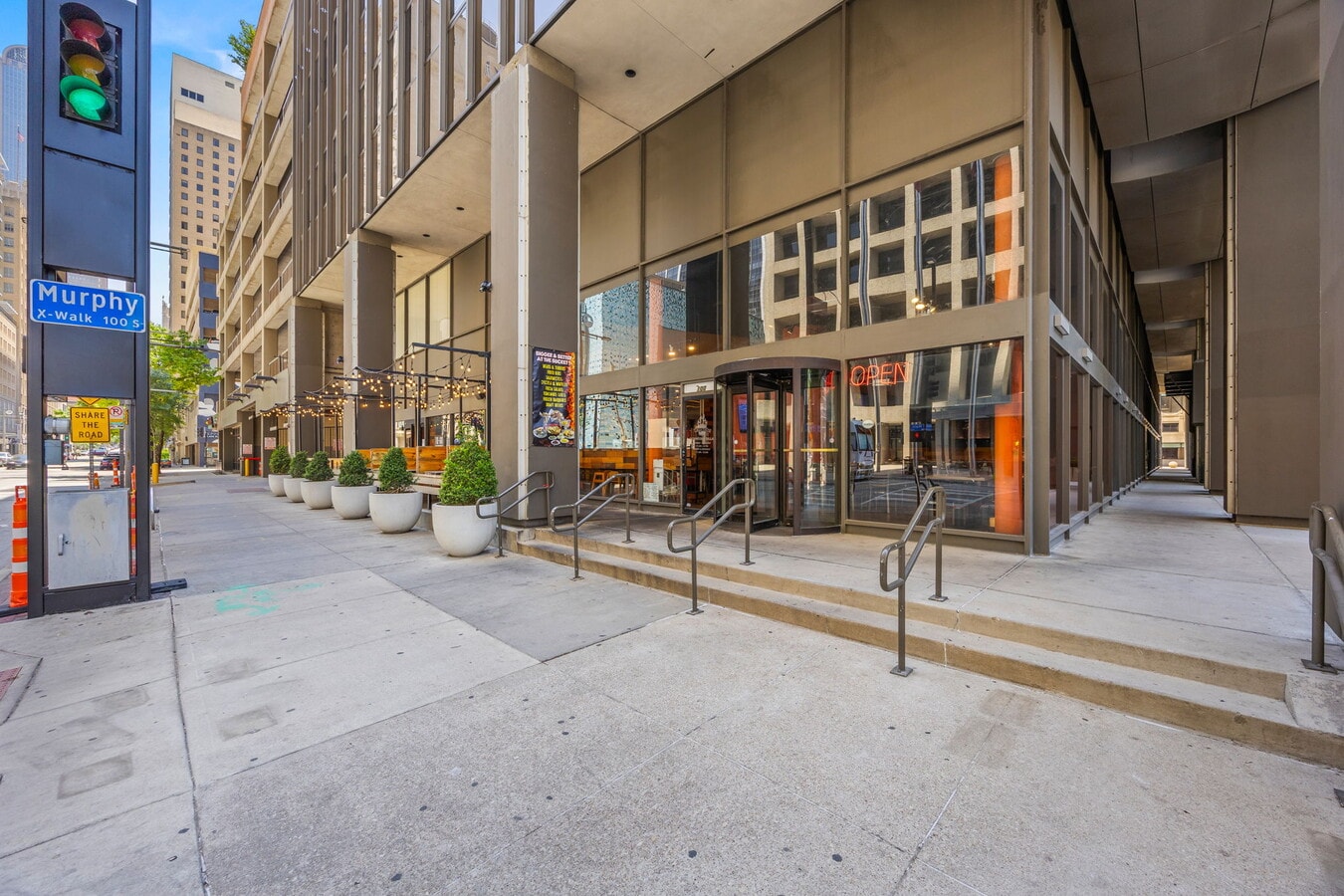 1200 Main, Dallas, TX 75202 - Unité 1 - - Photo intérieure - Image 1 of 12