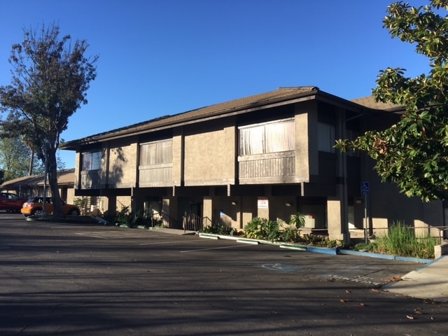2667 N Moorpark Rd, Thousand Oaks, CA for lease Building Photo- Image 1 of 2