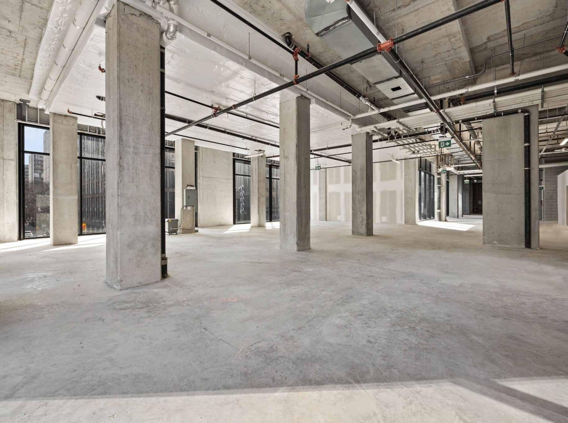 1 Grosvenor St, Toronto, ON à louer Photo de construction- Image 1 de 3