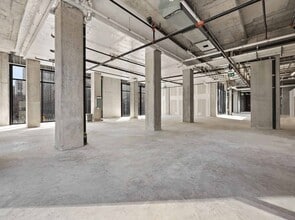 1 Grosvenor St, Toronto, ON à louer Photo de construction- Image 1 de 3